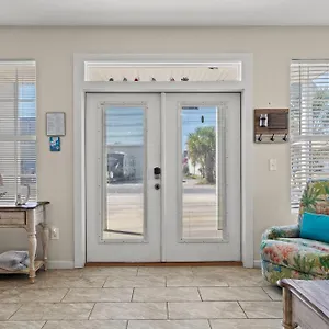 Holiday home Blue Oasis Vacation With Private Pool & Hot Tub, Panama City Beach